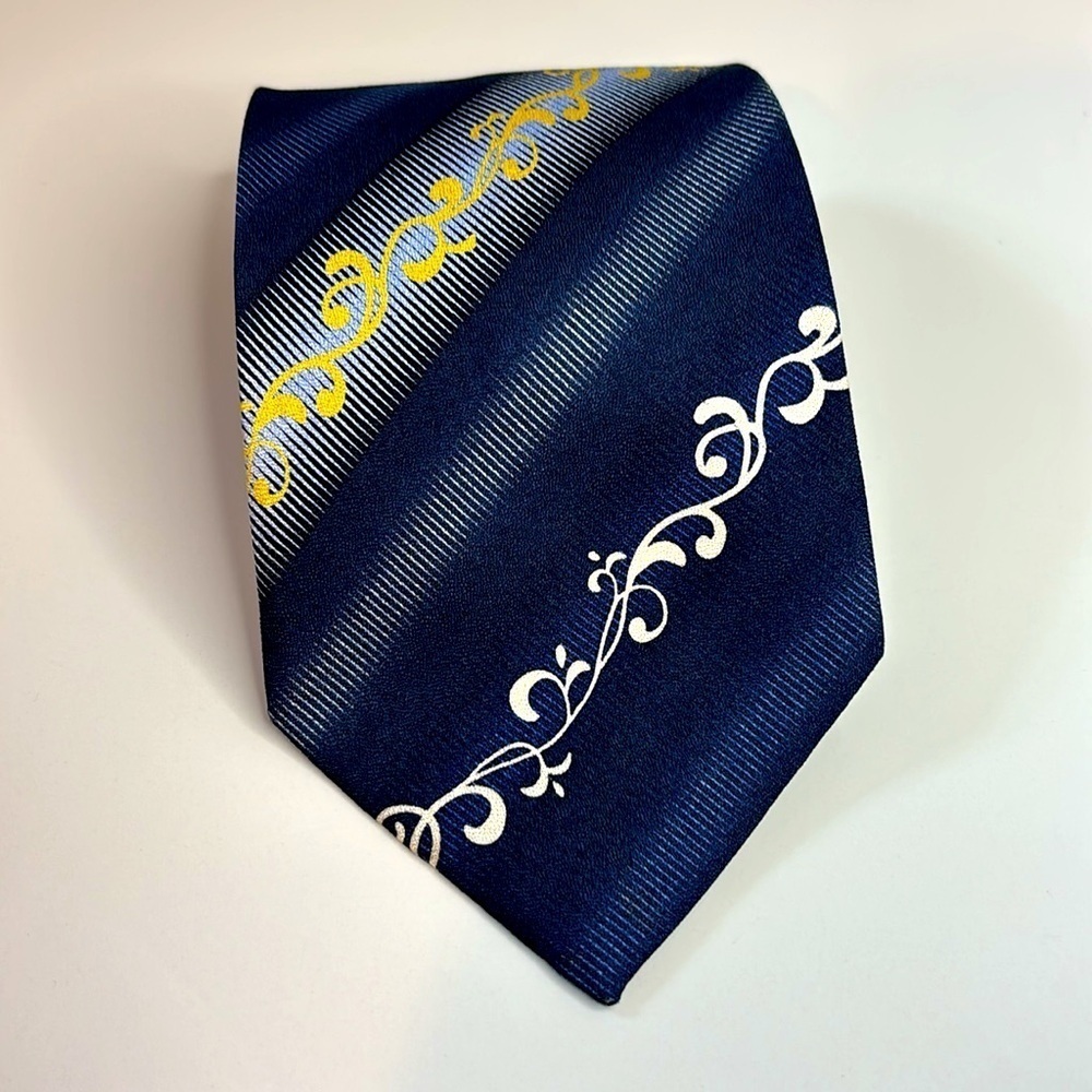 Balenciaga Paris Pour Homme Men’s OS 100% Silk Necktie Tie Made in Italy EUC!